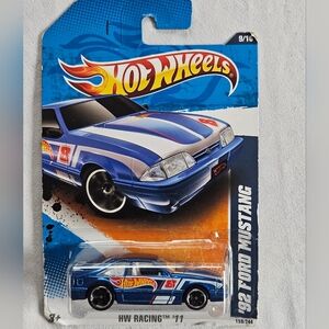 '92 Ford Mustang HW Racing '11 Hot Wheels Diecast Toy Car
